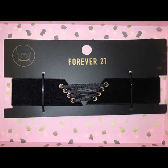 VELVET LACE CHOKER NECKLACE - Picture 1 of 2